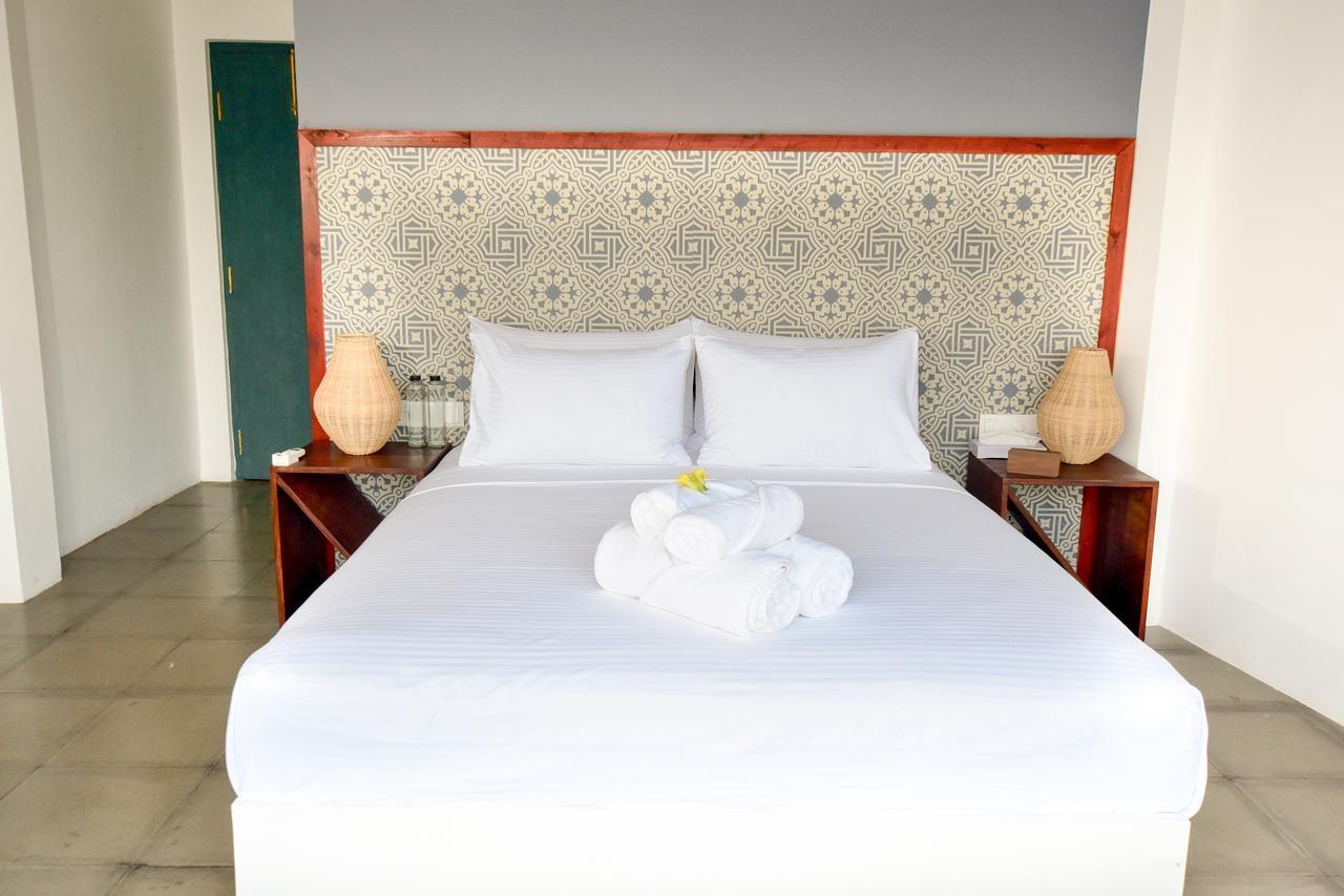 Toddy By Hoppa Hotell Unawatuna Exteriör bild