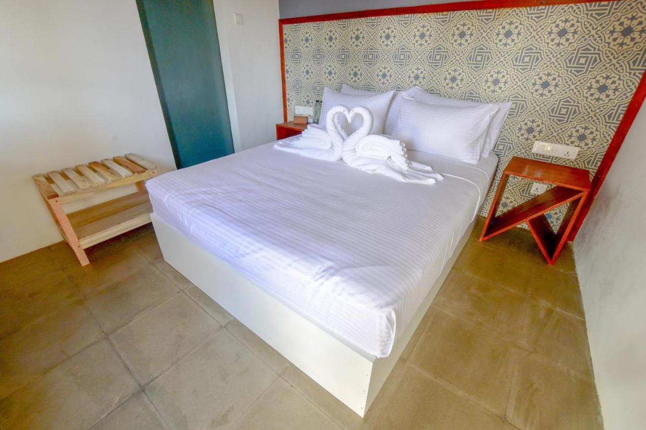 Toddy By Hoppa Hotell Unawatuna Exteriör bild