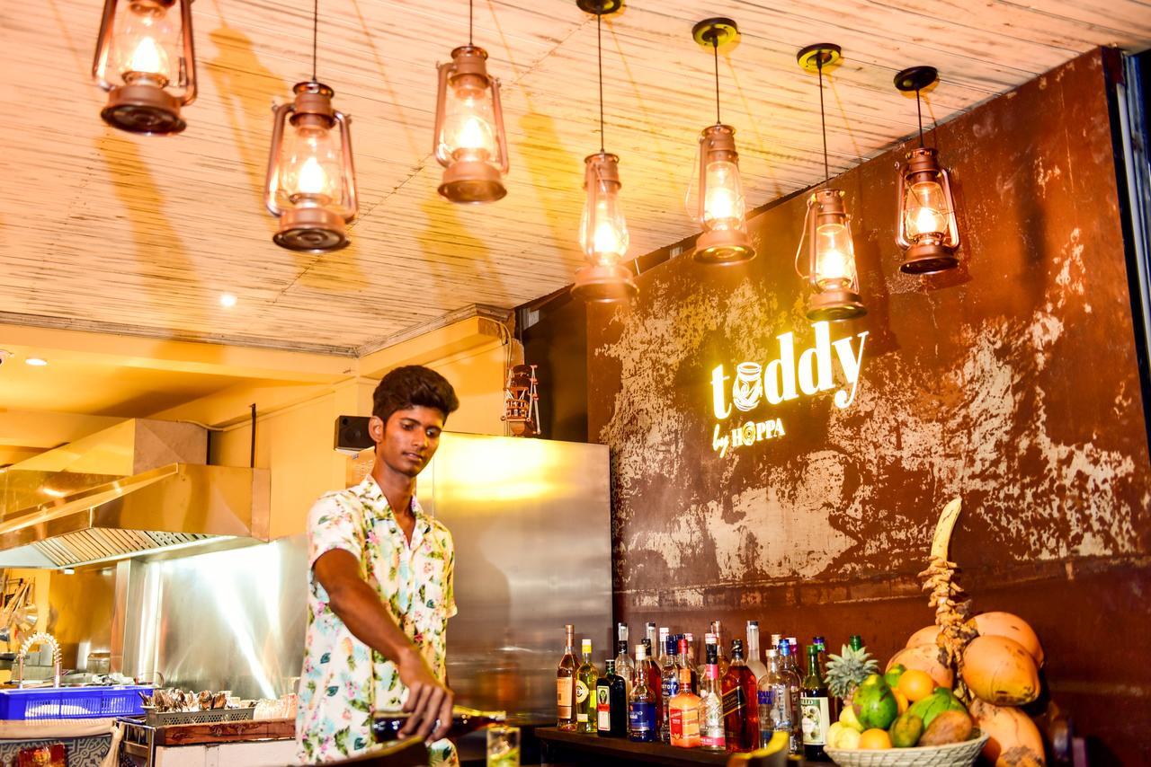 Toddy By Hoppa Hotell Unawatuna Exteriör bild