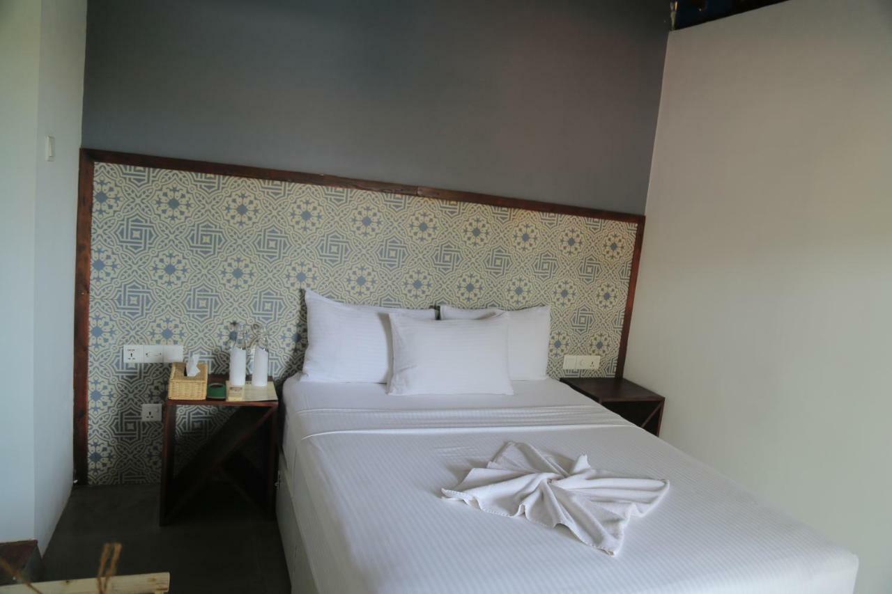 Toddy By Hoppa Hotell Unawatuna Exteriör bild