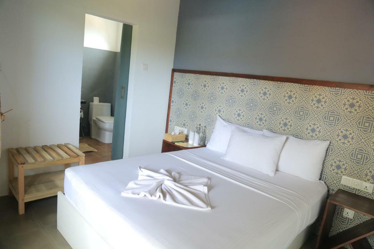 Toddy By Hoppa Hotell Unawatuna Exteriör bild
