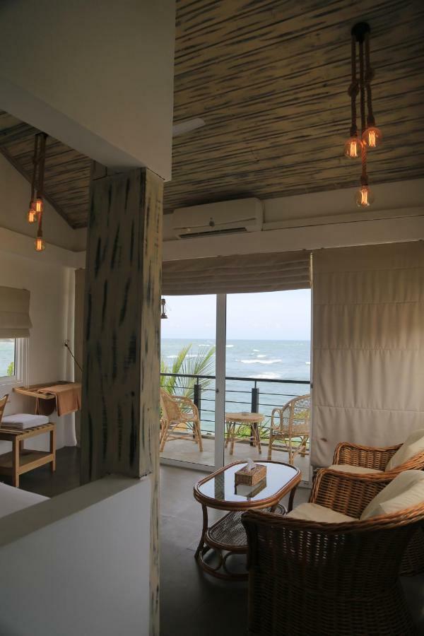 Toddy By Hoppa Hotell Unawatuna Exteriör bild