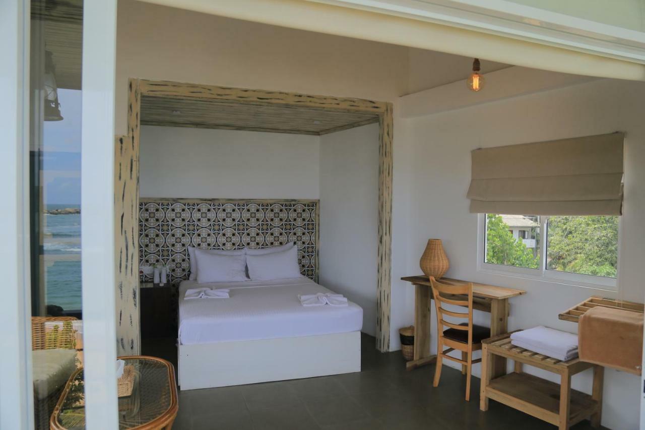 Toddy By Hoppa Hotell Unawatuna Exteriör bild