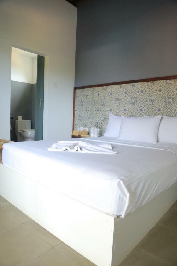 Toddy By Hoppa Hotell Unawatuna Exteriör bild