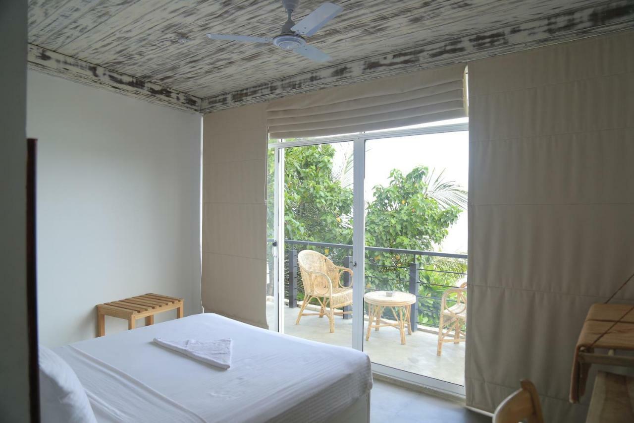 Toddy By Hoppa Hotell Unawatuna Exteriör bild